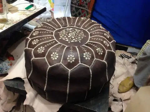 Pouf Marokkanisch - Taupe Leder, Fußhocker