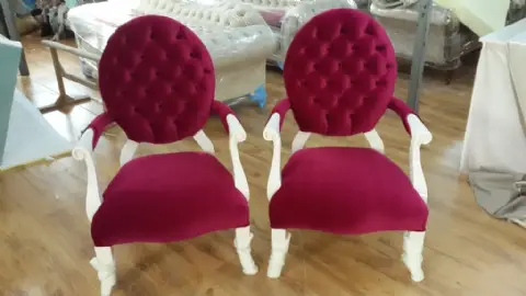 Sessel Roter Mond - Gesteppt & Modern Luxuriös
