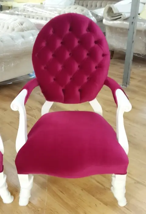 Sessel Roter Mond - Gesteppt & Modern Luxuriös