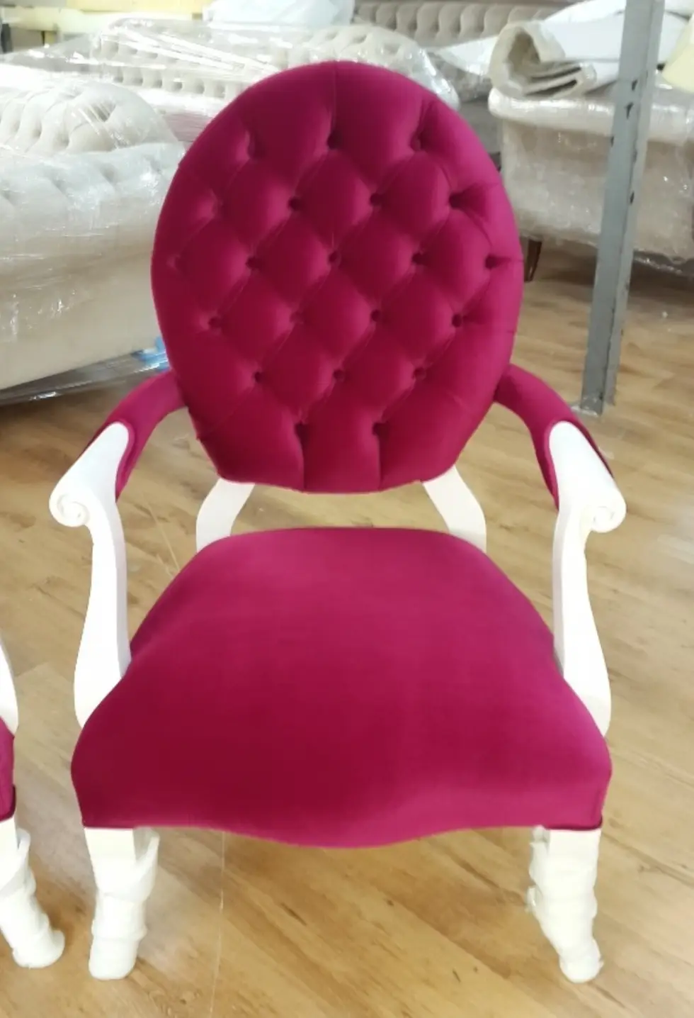 Produktcode: 19112 - Sessel Roter Mond - Gesteppt & Modern Luxuriös